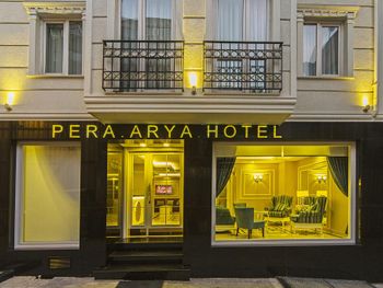 GOLDEN WAY HOTEL