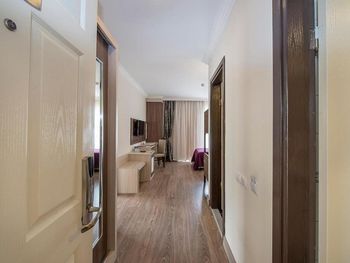 CRYSTAL AURA BEACH RESORT & SPA 5*