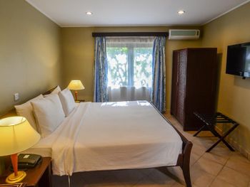 BERJAYA PRASLIN RESORT 3*